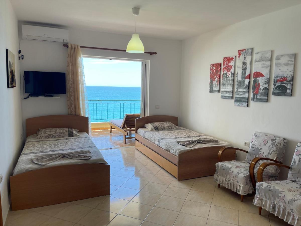 Sina Apartments Sarandë Exteriör bild
