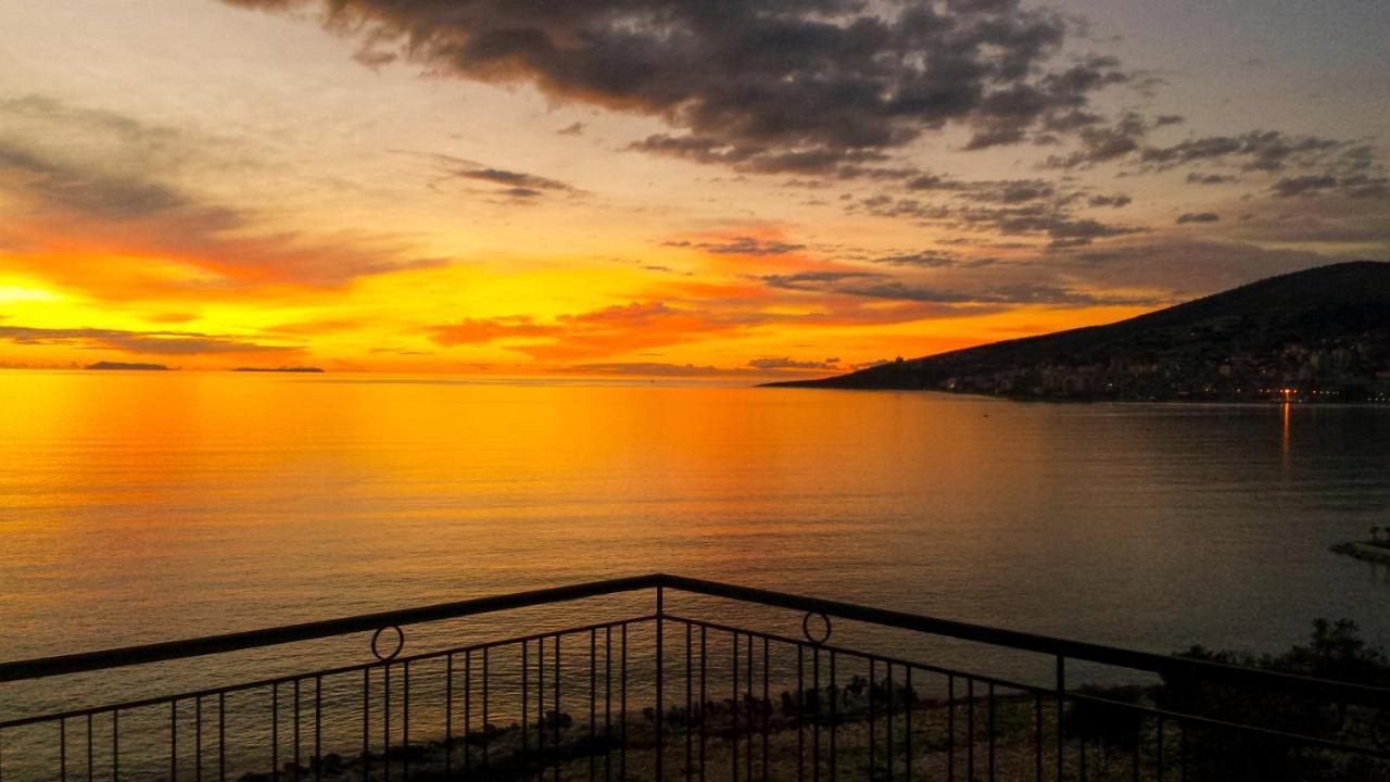 Sina Apartments Sarandë Exteriör bild
